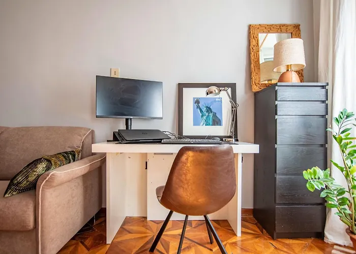 White Tower Daire Trieste