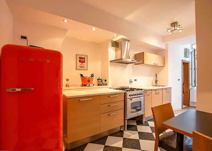 White Tower Триест